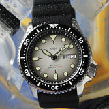 Mossy Depth - CWH Special Custom Collective Day and Date Display Stainless Steel Rubber Strap Diver’s Watch CH-MOD-M8