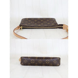 Louis Vuitton S25100906 (Very Good Condition)