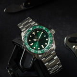THE HULL STEEL AG COLLECTIVE G 9040 SGN-GN STAINLESS STEEL MEN WATCH