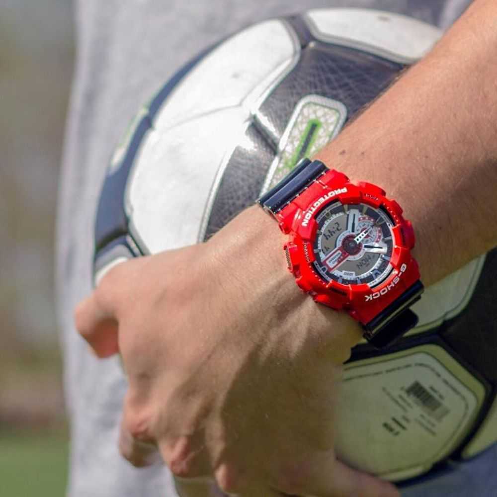 CASIO G-SHOCK GA-110RD-4ACR DIGITAL QUARTZ RED RESIN UNISEX'S WATCH - H2 Hub Watches