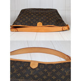 Louis Vuitton S24062801 (Good Condition)