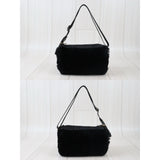 Chanel W24080703 (Very Good Condition)