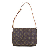 Louis Vuitton H24100701 (Excellent Condition)