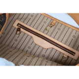 Louis Vuitton S24062801 (Good Condition)