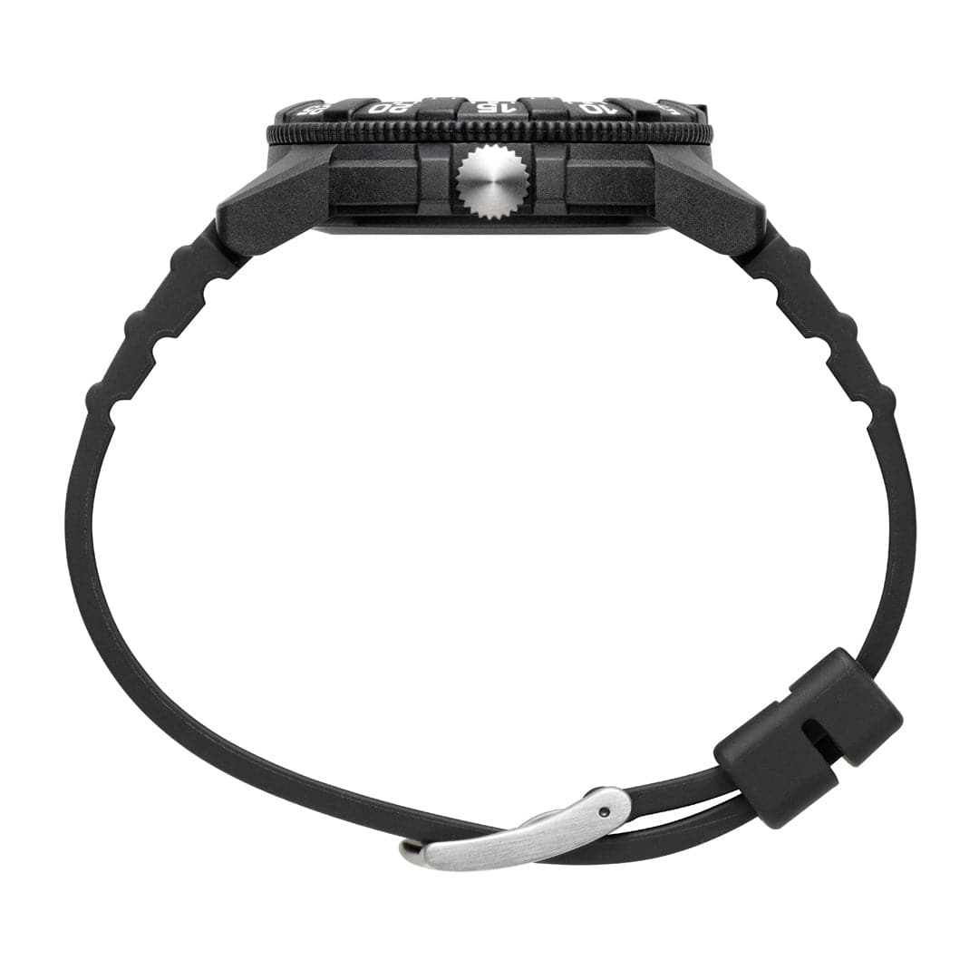 Luminox solar watch online