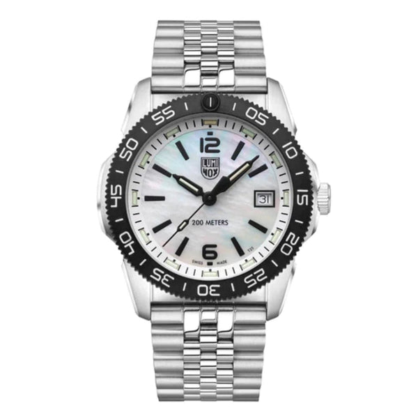 Luminox Consign Silver Dial Stainless Steel Strap Men Watch LM3126M