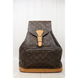 Louis Vuitton 25021803 (Good Condition)