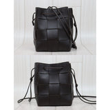 Bottega Veneta P25041410 Lamb Skin Weave Bucket (Good Condition)