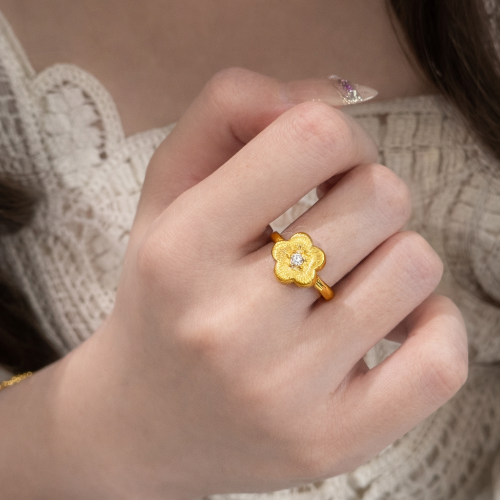 AG Collective Jewelry · Bloom Light Petite Ring