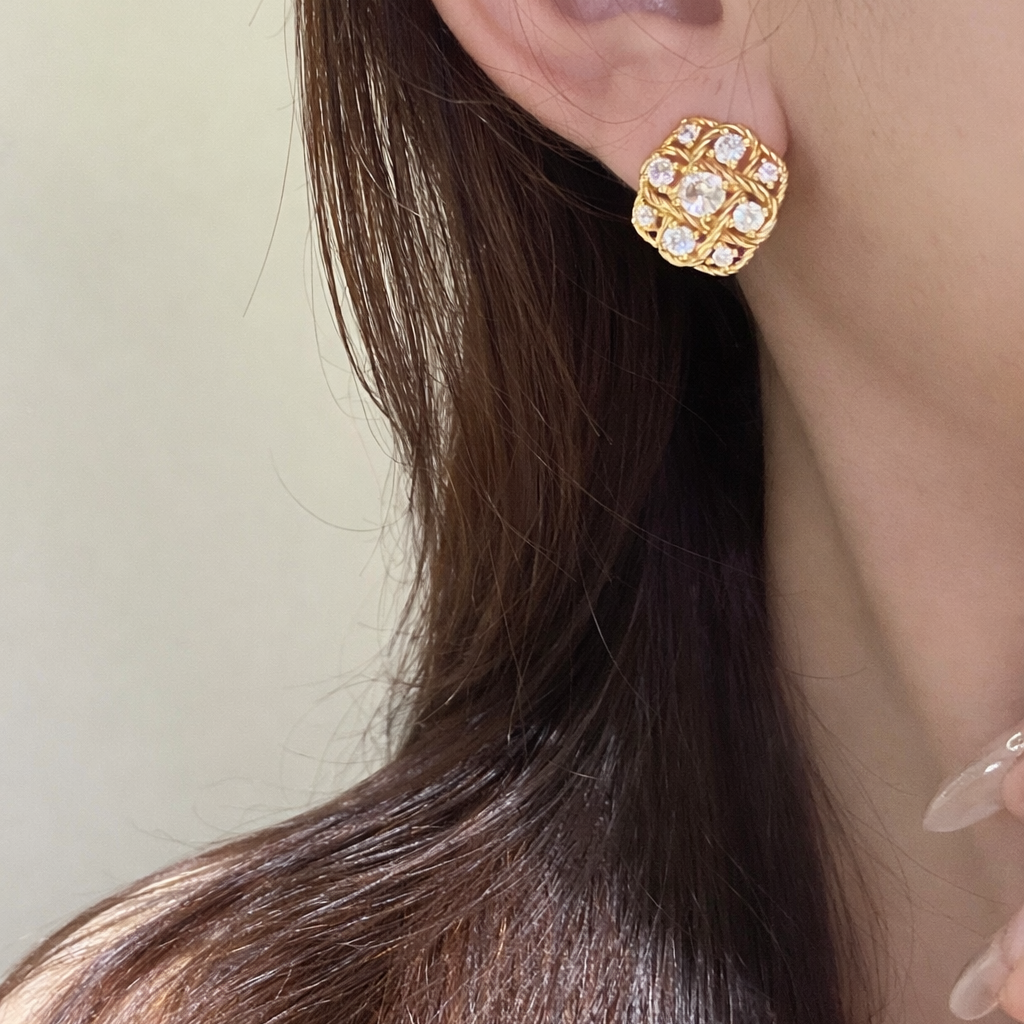 AG Collective Jewelry – Regal Knot Stud Earrings (Gold & Silver)