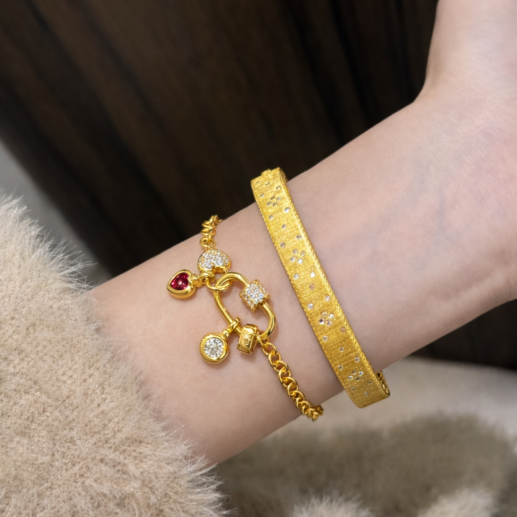 AG Collective Jewelry – Heartlock Charm Bracelet (Gold / Silver)