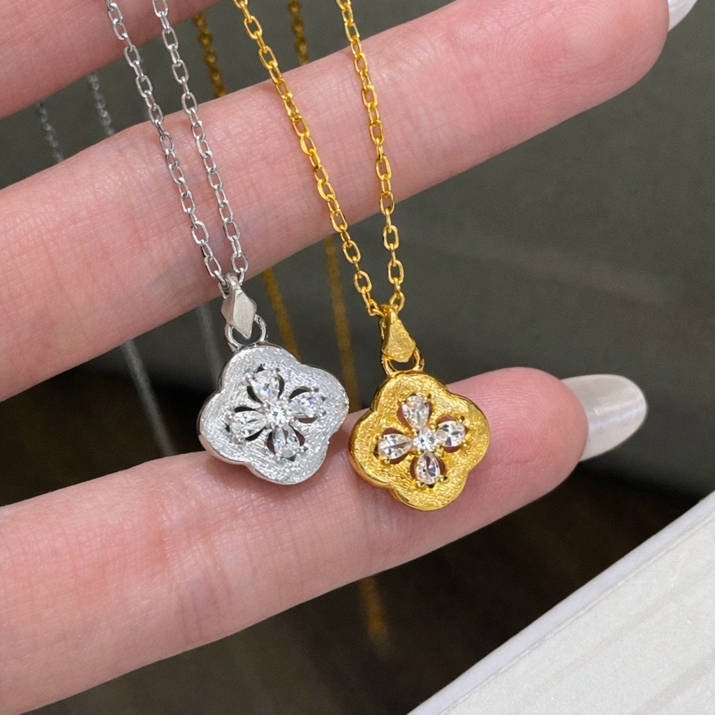 AG Collective Jewelry – Fleur Lumière Necklace