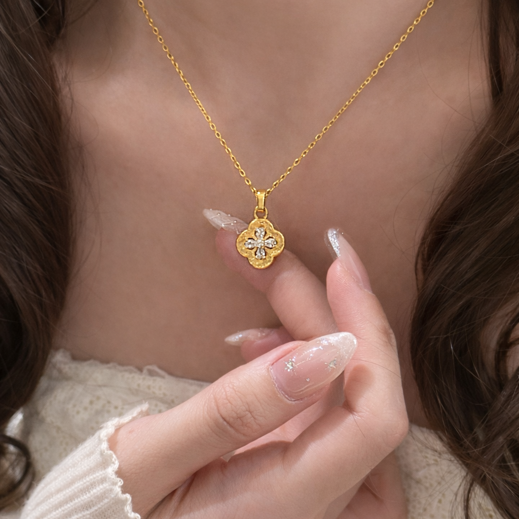 AG Collective Jewelry – Fleur Lumière Necklace
