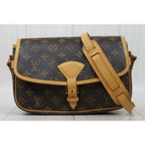 Louis Vuitton 25090801 Monogram Sologne (Good Condition)