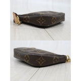Louis Vuitton S25101802 (Very Good Condition)