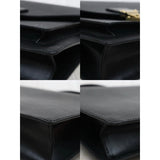 Louis Vuitton 25101504 (Very Good Condition)