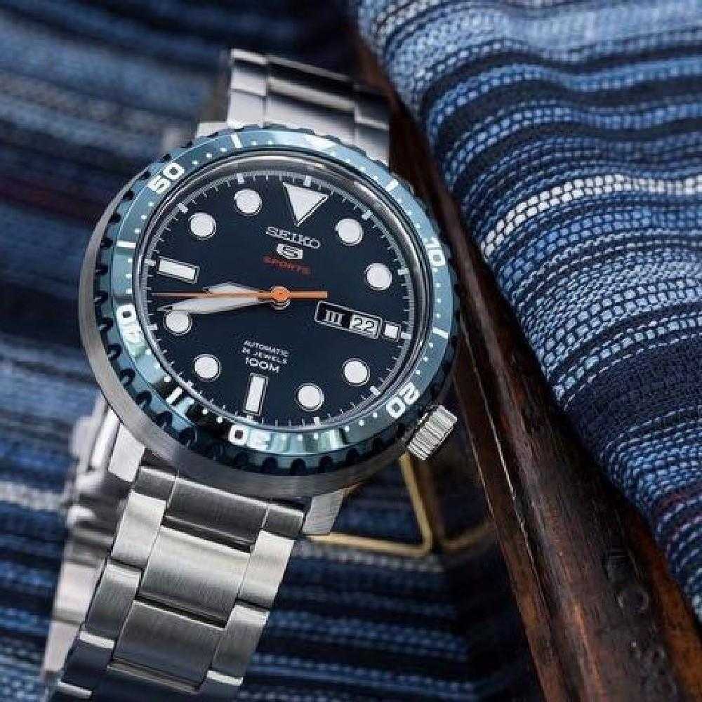 SEIKO 5 SPORTS SRPC63K1 AUTOMATIC STAINLESS STEEL MEN'S SILVER WATCH - H2 Hub Watches