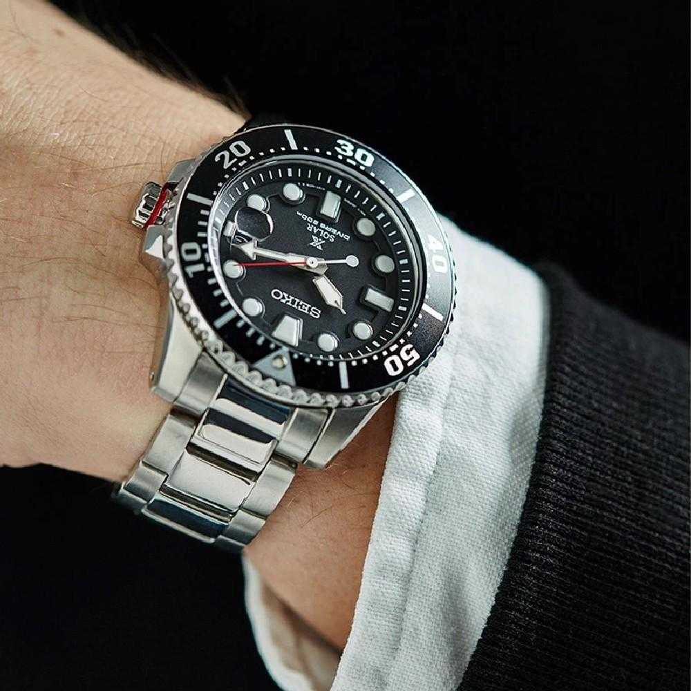 SEIKO PROSPEX SOLAR SNE437P1 STAINLESS STEEL MEN'S SILVER WATCH - H2 Hub Watches
