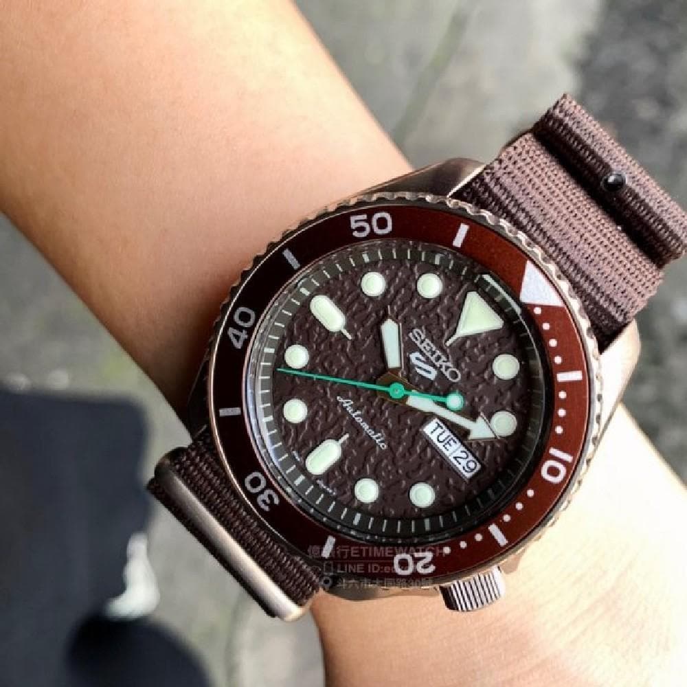 SEIKO 5 SPORTS SRPD85K1 AUTOMATIC NYLON MEN'S WATCH - H2 Hub Watches