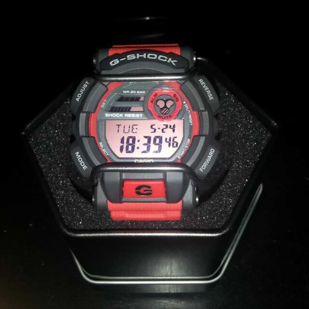 CASIO G-SHOCK GD-400-4DR DIGITAL QUARTZ GREY RED RESIN MEN'S WATCH - H2 Hub Watches