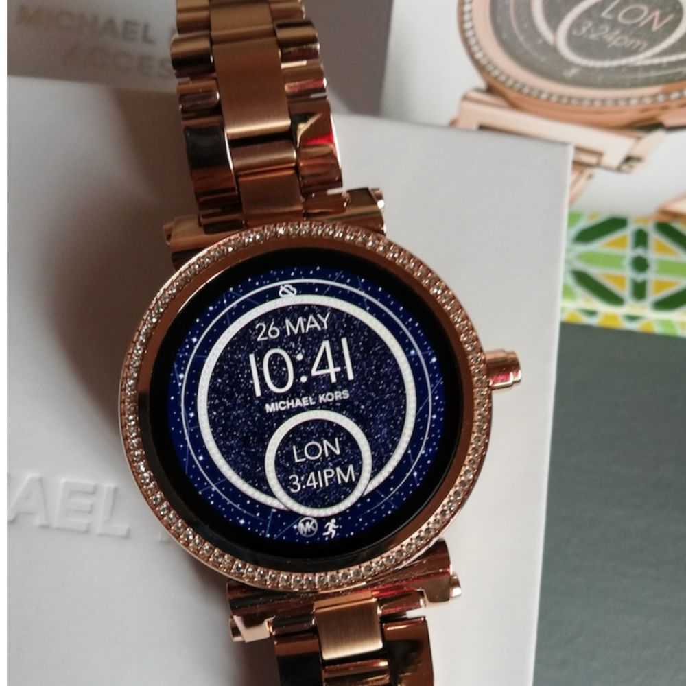 MICHAEL KORS ACCESS SOFIE MKT5022 SMARTWATCH - H2 Hub Watches