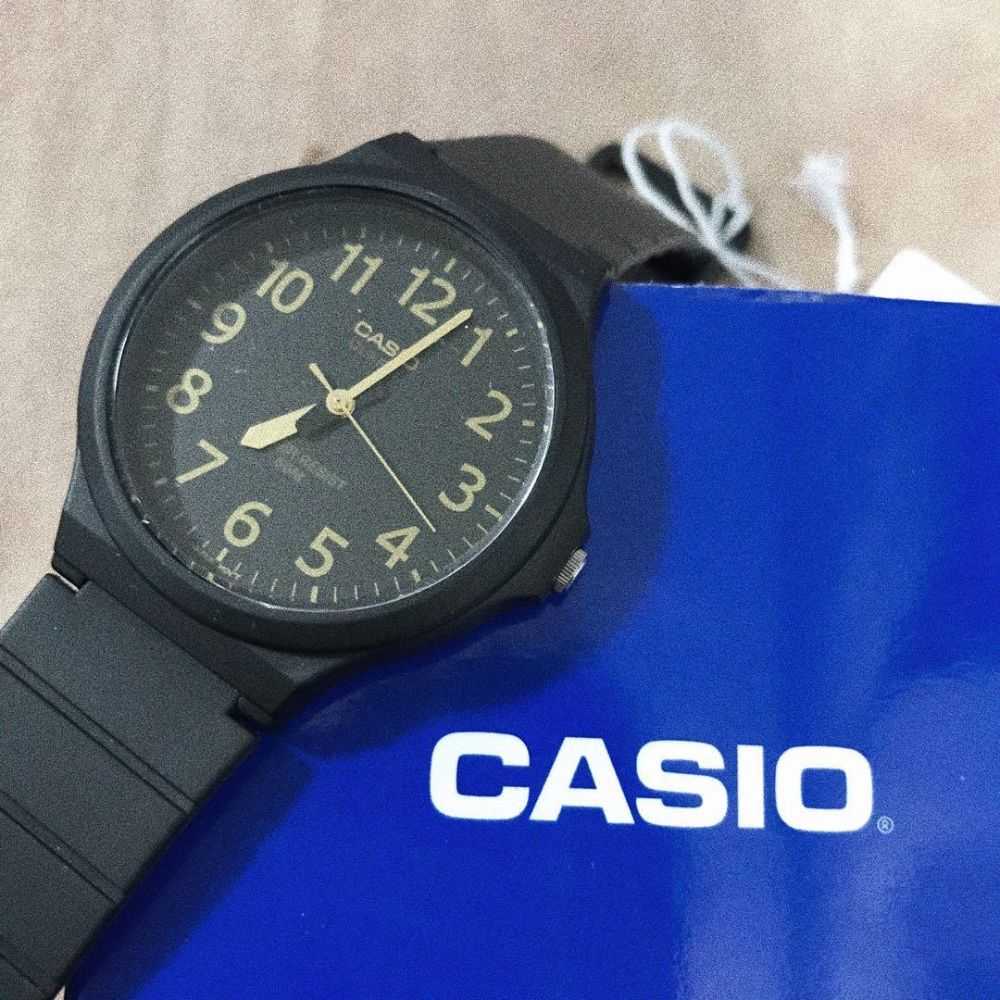 CASIO GENERAL MW-240-1B2VDF QUARTZ BLACK RESIN MEN'S WATCH - H2 Hub Watches