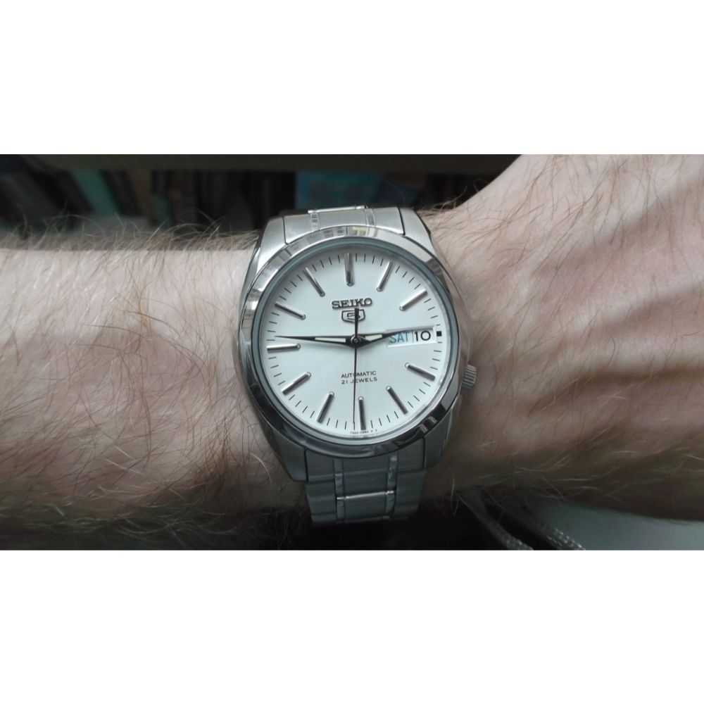 SEIKO GENERAL SNKL41K1 AUTOMATIC STAINLESS STEEL MEN'S SILVER WATCH - H2 Hub Watches